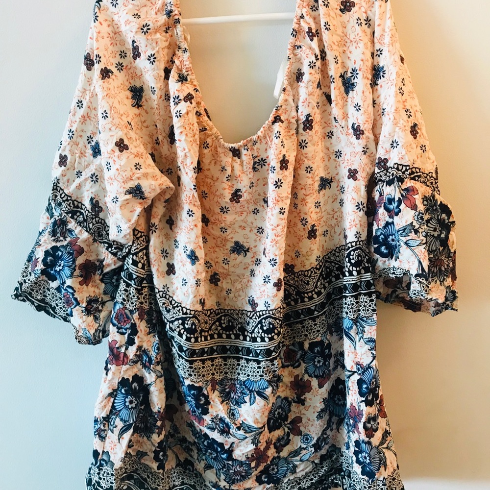 Bailey & Chloe tunic - Picture 2 of 3
